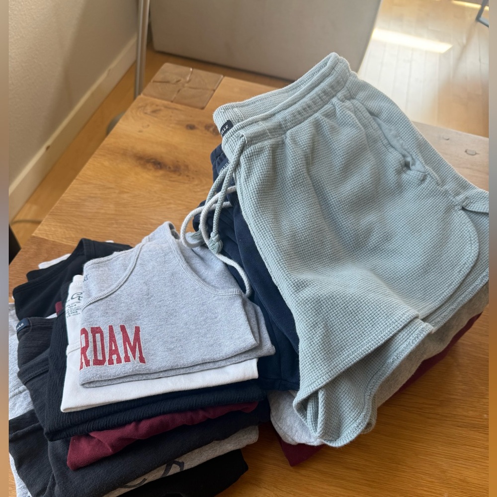 Brandy Melville Lot 12 items sweatpants, shorts, tanks, tees,long sleeves